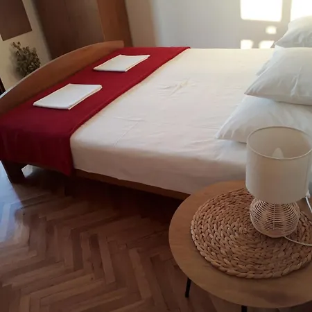 Baric Lägenhet Trogir