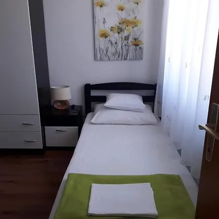 Διαμέρισμα Baric Τρογκίρ
